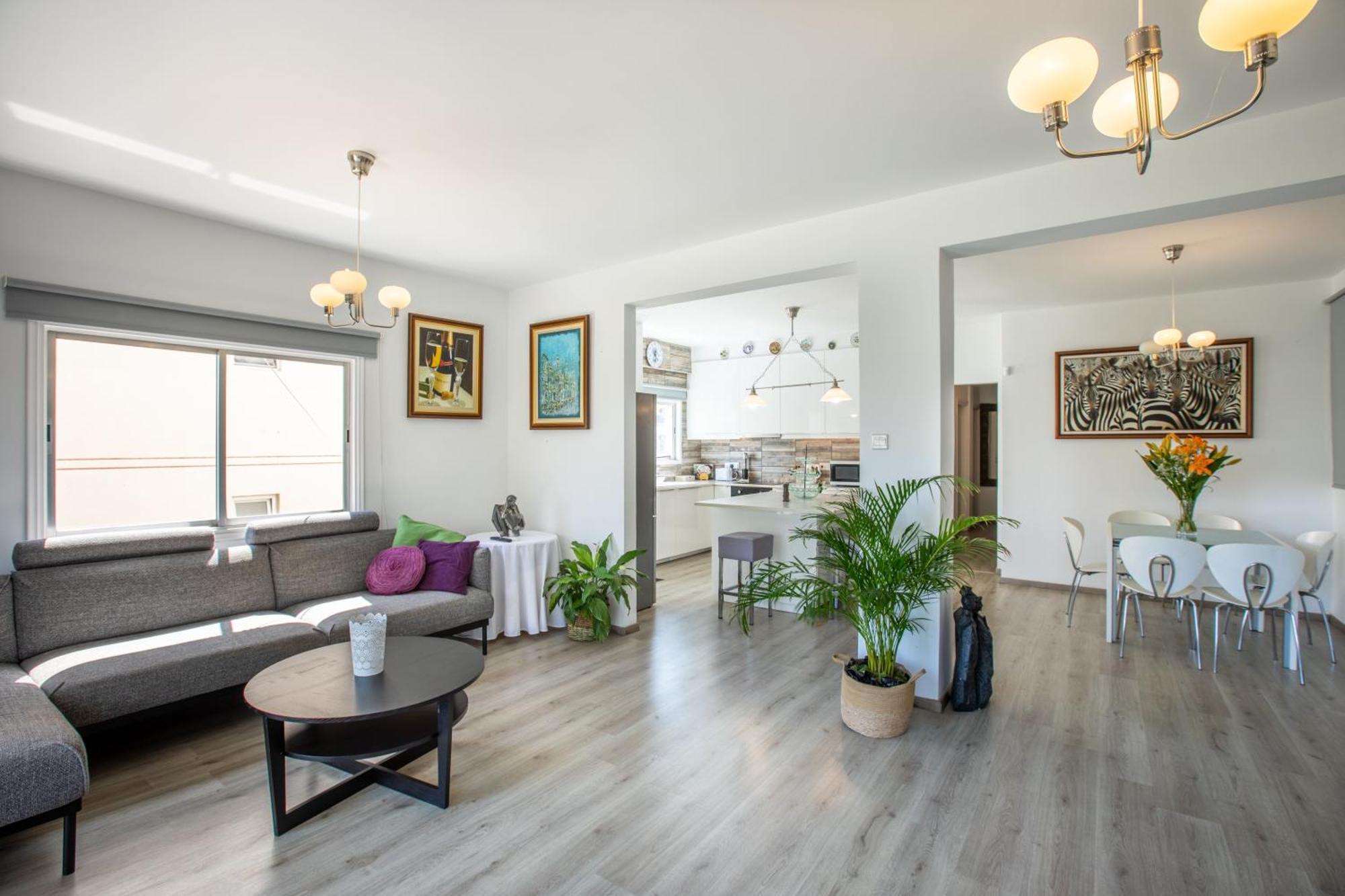 לימסול Neapolis Residence Spacious Quiet Near Beach מראה חיצוני תמונה