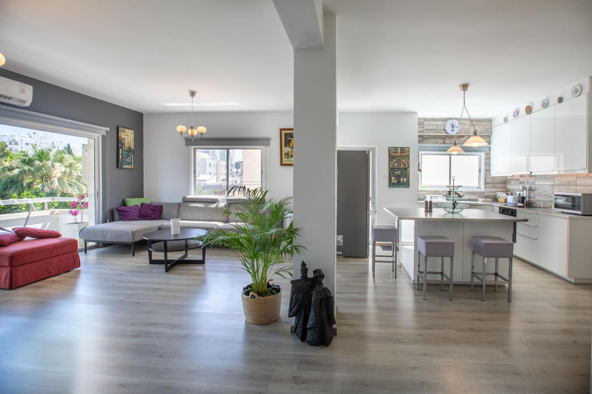 לימסול Neapolis Residence Spacious Quiet Near Beach מראה חיצוני תמונה